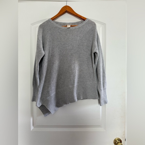 Sundance Gray Linen Blend Asymmetrical Hem Sweater - Picture 1 of 4